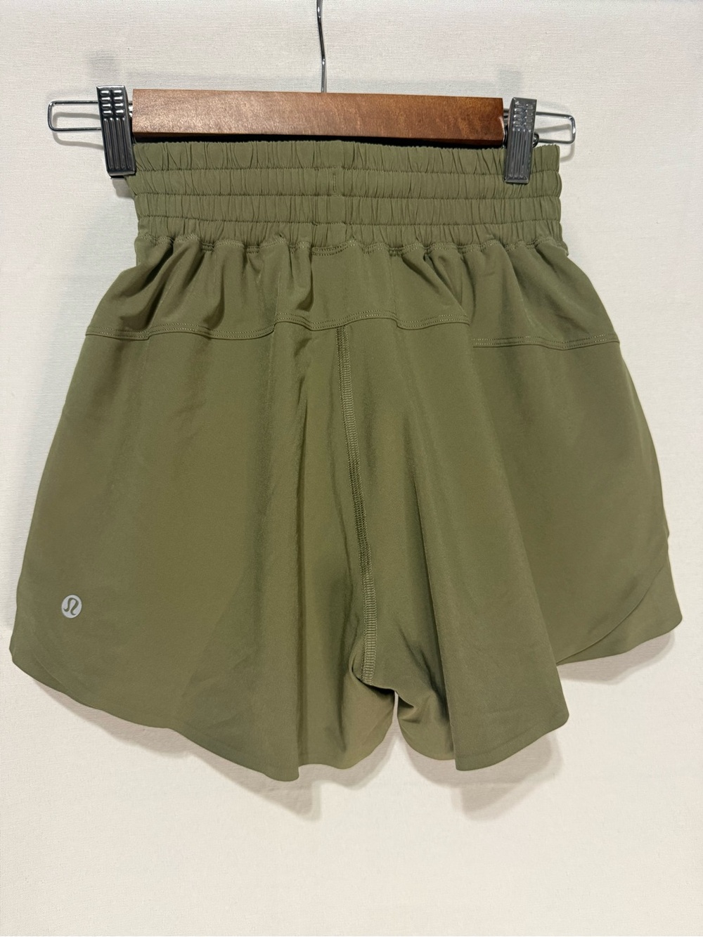 NWT Lululemon shake it out high-rise run short - Size XXXS